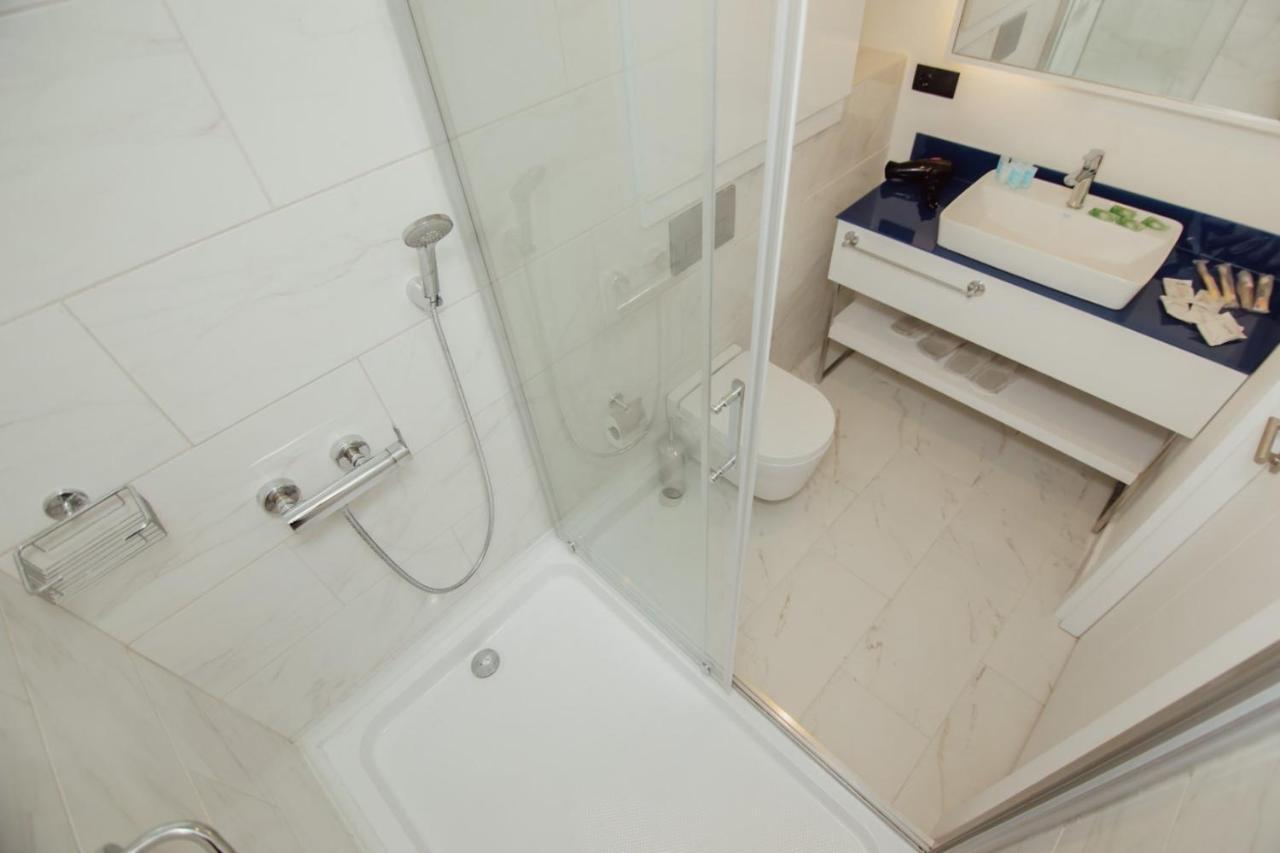 Orbi City - A & С Apartment บาทูมิ ภายนอก รูปภาพ